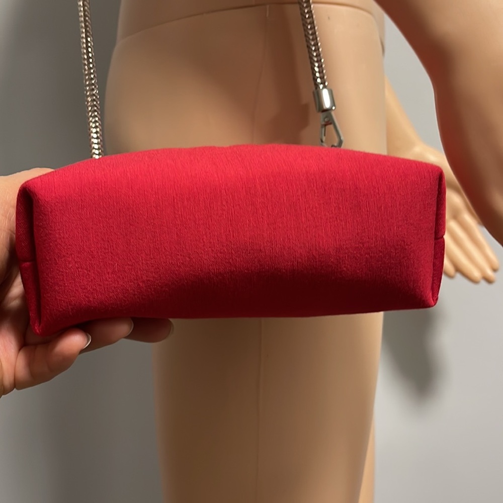 Dior red cosmetics pouch to shoulder bag - Picture 7 of 14